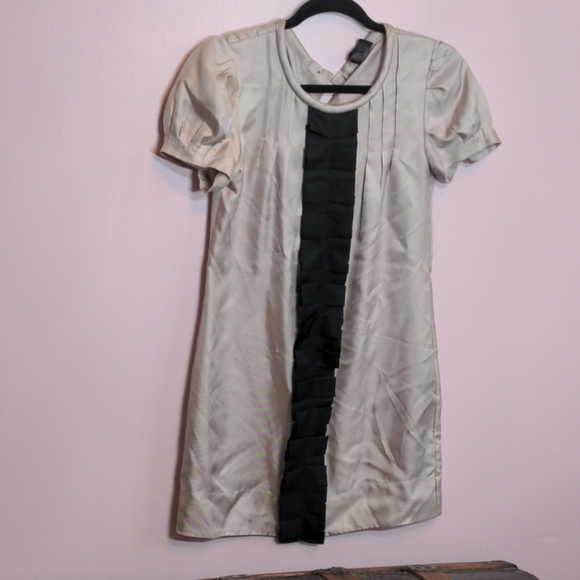 Poof sleeve dress - Picture 1 of 4